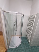 Byt 1+kk, N�chod - bytov� d�m Duhovka 5